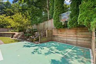 12241 SW 18th Ave, Portland, OR 97219 - Photo 42