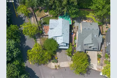 12241 SW 18th Ave, Portland, OR 97219 - Photo 46