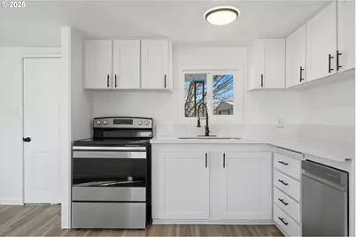 340 NE Crest St #5, Sublimity, OR 97385 - Photo 8