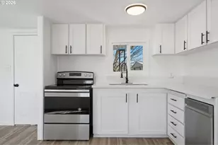 340 NE Crest St, Sublimity, OR 97385 - Photo 8