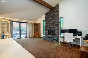 6170 SW Cherryhill Dr, Beaverton, OR 97008 - Photo 10