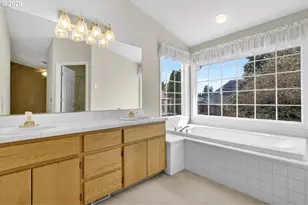 12001 NE 44th Ave, Vancouver, WA 98686 - Photo 20