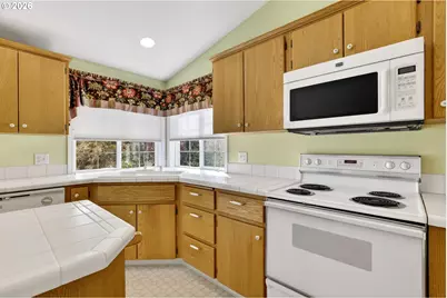 12001 NE 44th Ave, Vancouver, WA 98686 - Photo 16