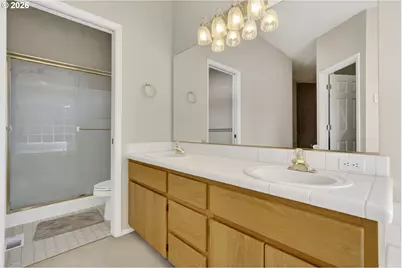 12001 NE 44th Ave, Vancouver, WA 98686 - Photo 22