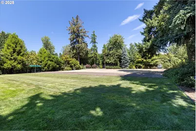 339 NE South Shore Rd, Portland, OR 97211 - Photo 26