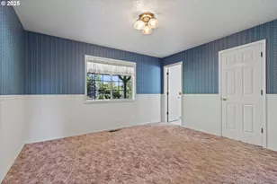 339 NE South Shore Rd, Portland, OR 97211 - Photo 10