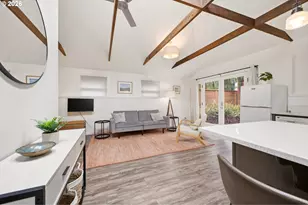 3286 NE Holman St, Portland, OR 97211 - Photo 30
