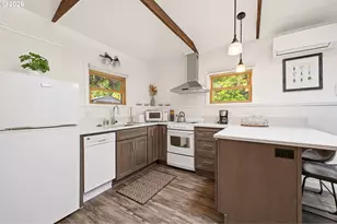 3286 NE Holman St, Portland, OR 97211 - Photo 32