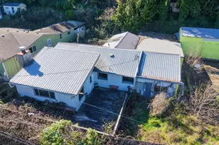 1731 S 20th St, Coos Bay, OR 97420 - Photo 2