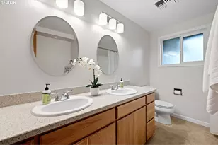 2785 Alyndale Dr, Eugene, OR 97404 - Photo 38