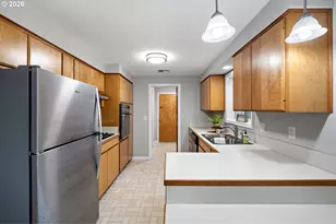 2785 Alyndale Dr, Eugene, OR 97404 - Photo 18