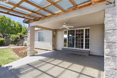147 Wingfoot Ct, Winchester, OR 97495 - Photo 34