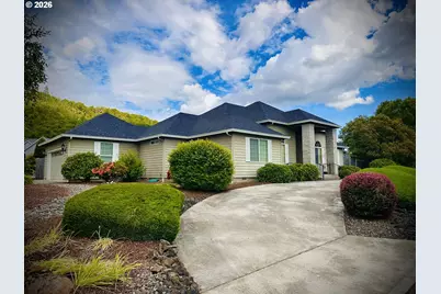 147 Wingfoot Ct, Winchester, OR 97495 - Photo 2
