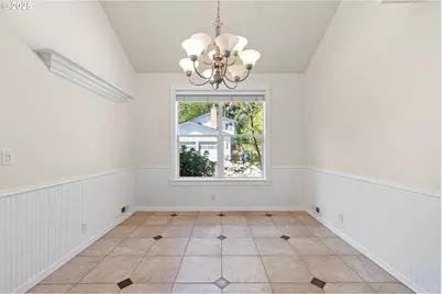 4385 Berry Ln, Eugene, OR 97404 - Photo 12