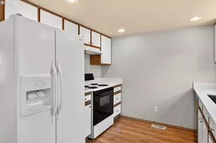 2008 SE 143rd Ave, Portland, OR 97233 - Photo 14