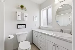 4064 S Barrett St, Salem, OR 97302 - Photo 18