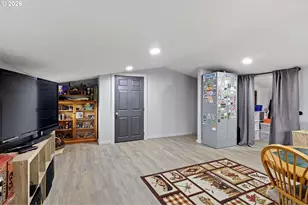 106 Odille Ct, Glide, OR 97443 - Photo 32