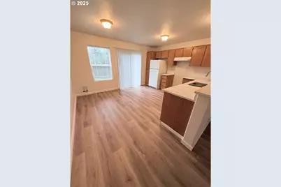 6642 SE 80th Ave, Portland, OR 97206 - Photo 8