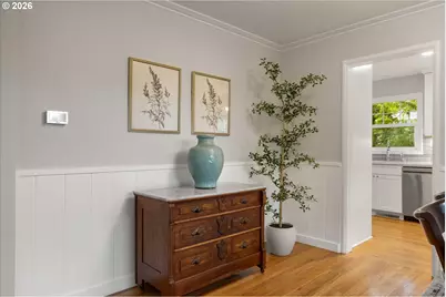 8108 SW 9th Ave, Portland, OR 97219 - Photo 10