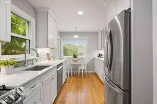 8108 SW 9th Ave, Portland, OR 97219 - Photo 12