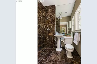 2724 NW Imperial Ter, Portland, OR 97210 - Photo 10