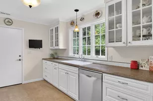 5025 SW Vermont St, Portland, OR 97219 - Photo 12