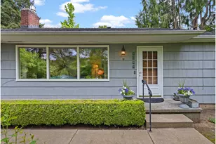 5025 SW Vermont St, Portland, OR 97219 - Photo 4