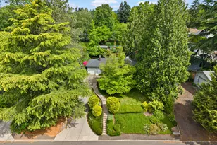 5025 SW Vermont St, Portland, OR 97219 - Photo 2