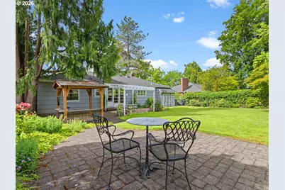 5025 SW Vermont St, Portland, OR 97219 - Photo 26