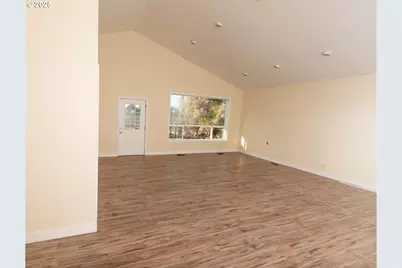 2405 Baseline St, Cornelius, OR 97113 - Photo 4