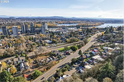 3515 SW Barbur Blvd #R-2, Portland, OR 97239 - Photo 34