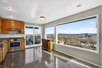 3515 SW Barbur Blvd #R-2, Portland, OR 97239 - Photo 12