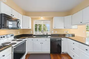 660 Jade St, Sutherlin, OR 97479 - Photo 14