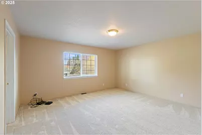 660 Jade St, Sutherlin, OR 97479 - Photo 20