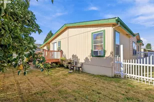 1000 S McKern Ct, Newberg, OR 97132 - Photo 26