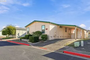 1000 S McKern Ct, Newberg, OR 97132 - Photo 2