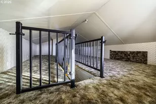 408 Oak Grove Rd, Medford, OR 97501 - Photo 42