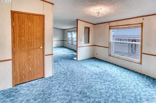 301 E Columbia Dr, Newberg, OR 97132 - Photo 18