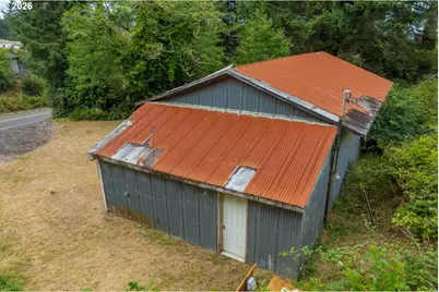 188 Sunset Dr, Reedsport, OR 97467 - Photo 8