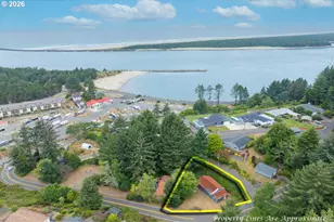 188 Sunset Dr, Reedsport, OR 97467 - Photo 1
