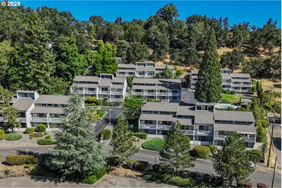 11 NW Mountain View Dr, Roseburg, OR 97471 - Photo 42