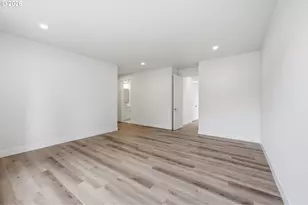 8055 SW Winchester Way, Wilsonville, OR 97070 - Photo 20