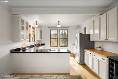 33336 Crown Point Dr, Warren, OR 97053 - Photo 12