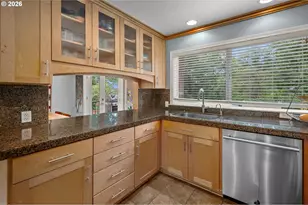 3125 SW Ridgewood Ave, Portland, OR 97225 - Photo 14