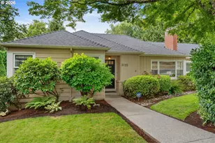 3125 SW Ridgewood Ave, Portland, OR 97225 - Photo 2