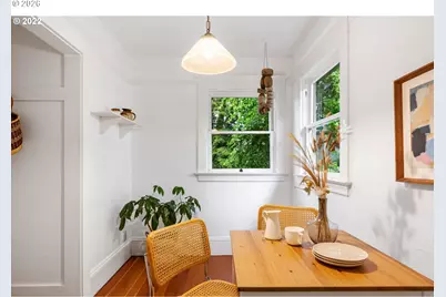 2106 SE Main St, Portland, OR 97214 - Photo 16
