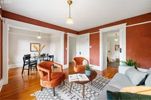2106 SE Main St, Portland, OR 97214 - Photo 8
