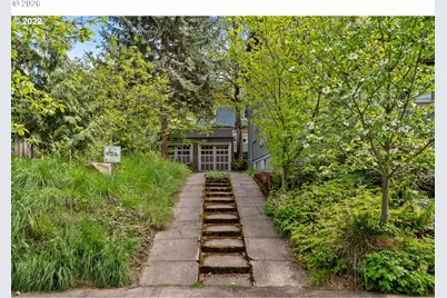 2106 SE Main St, Portland, OR 97214 - Photo 28