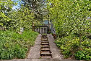 2106 SE Main St, Portland, OR 97214 - Photo 28
