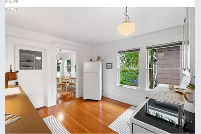 2106 SE Main St, Portland, OR 97214 - Photo 12